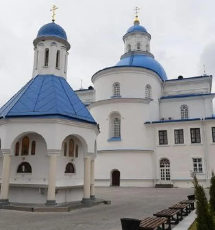 Экскурсия в Сынковичи и Жировичи из Гродно